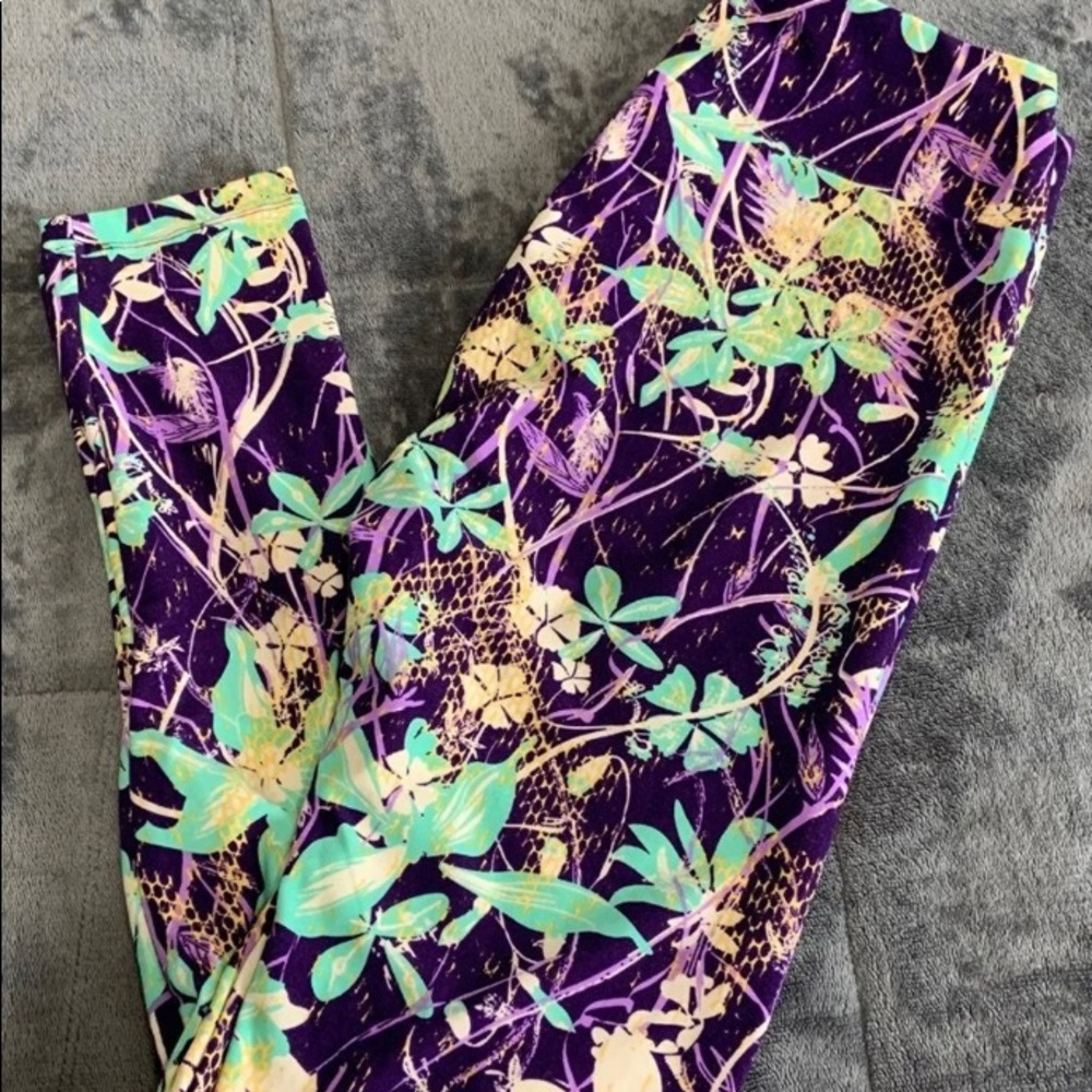 LuLaRoe butter soft leggings